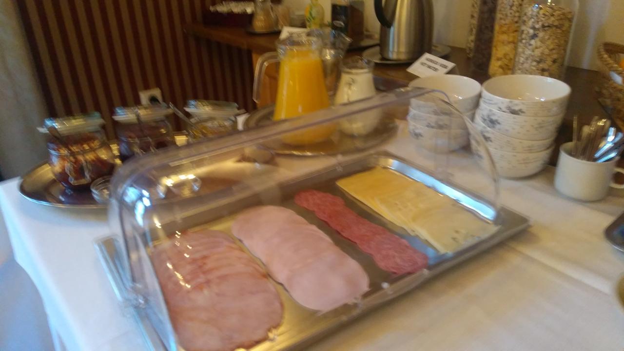 Hotel Salamander Banská Štiavnica Buitenkant foto