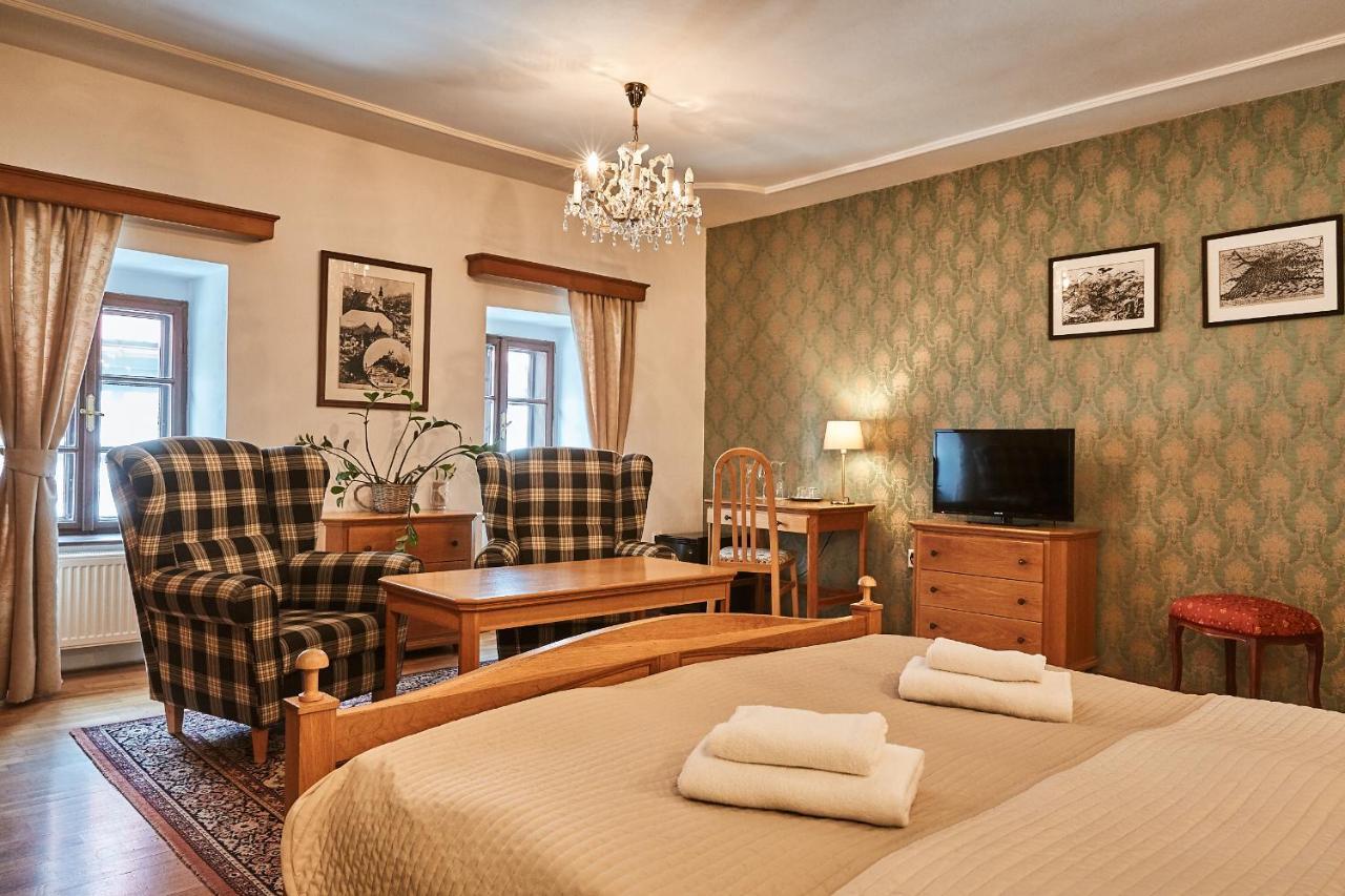 Hotel Salamander Banská Štiavnica Buitenkant foto