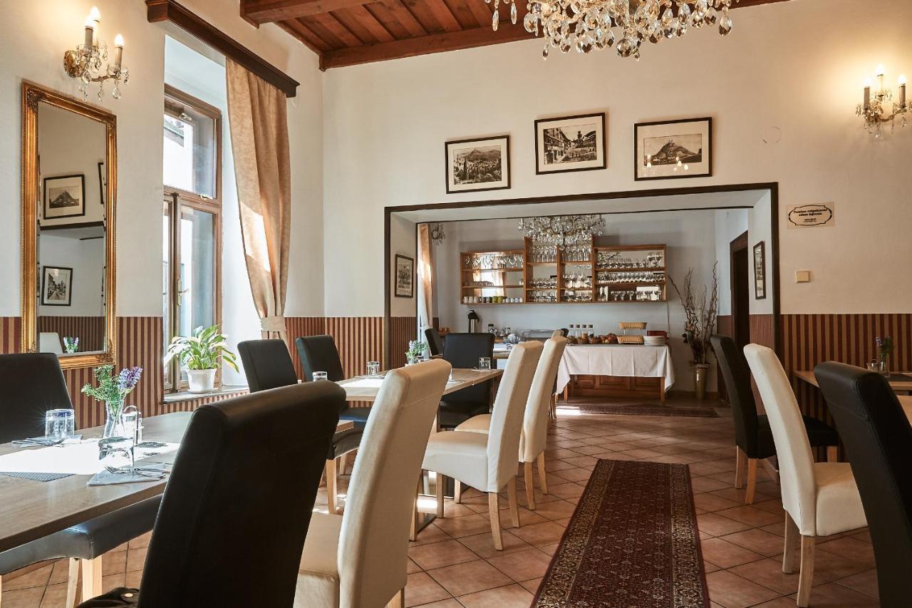 Hotel Salamander Banská Štiavnica Buitenkant foto