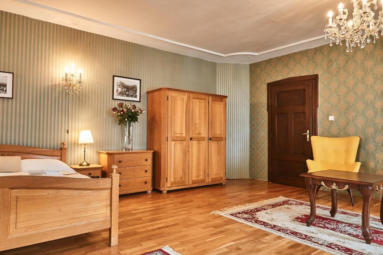 Hotel Salamander Banská Štiavnica Buitenkant foto