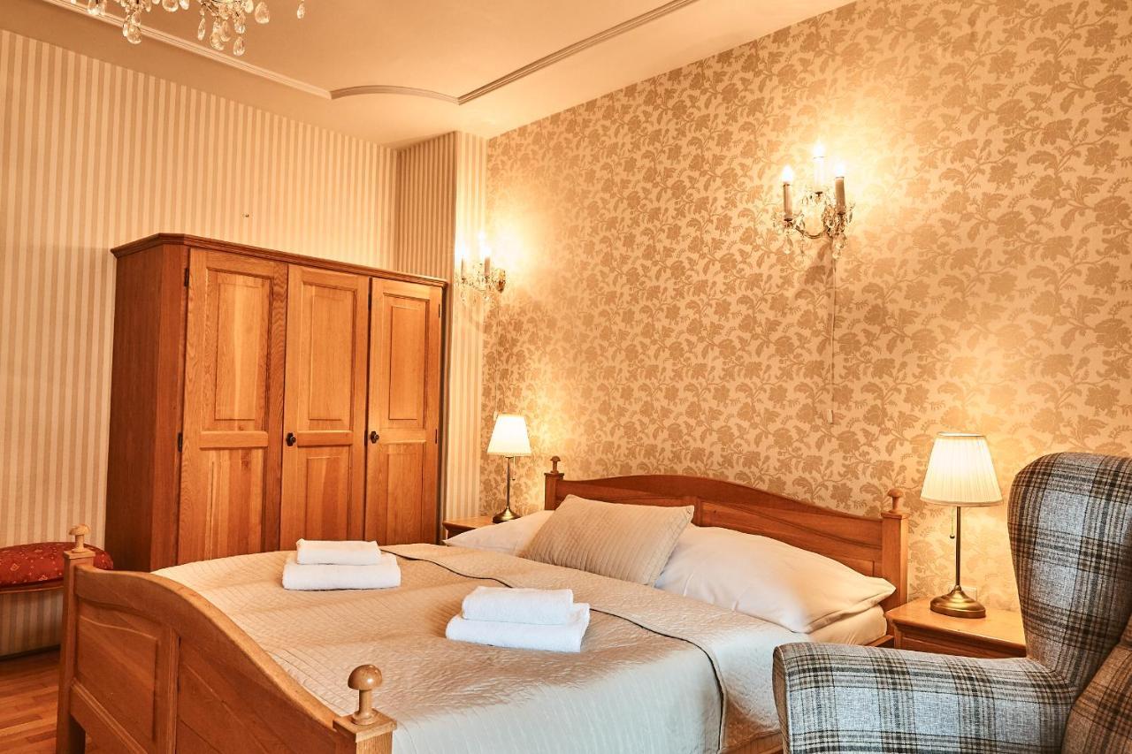 Hotel Salamander Banská Štiavnica Buitenkant foto
