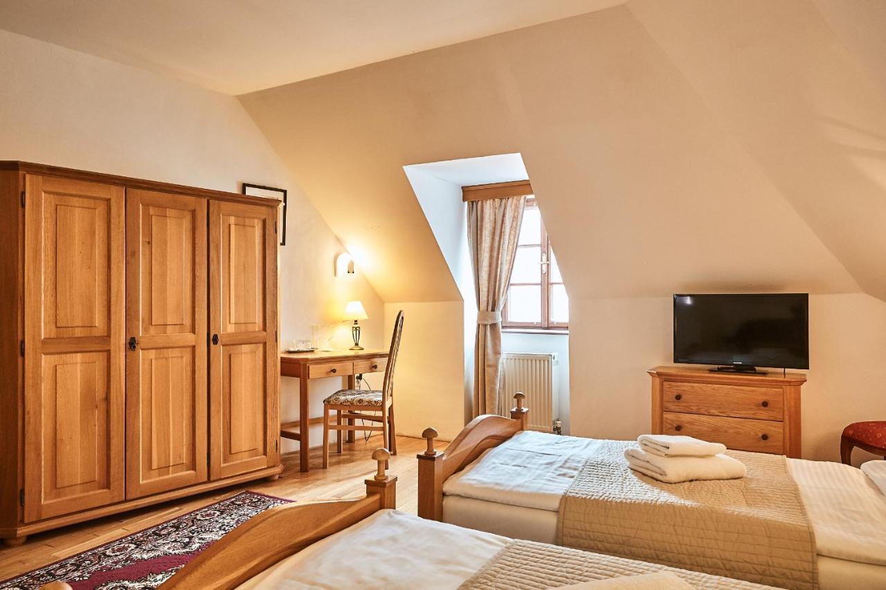 Hotel Salamander Banská Štiavnica Buitenkant foto