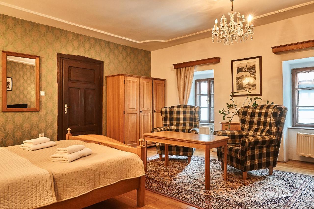 Hotel Salamander Banská Štiavnica Buitenkant foto