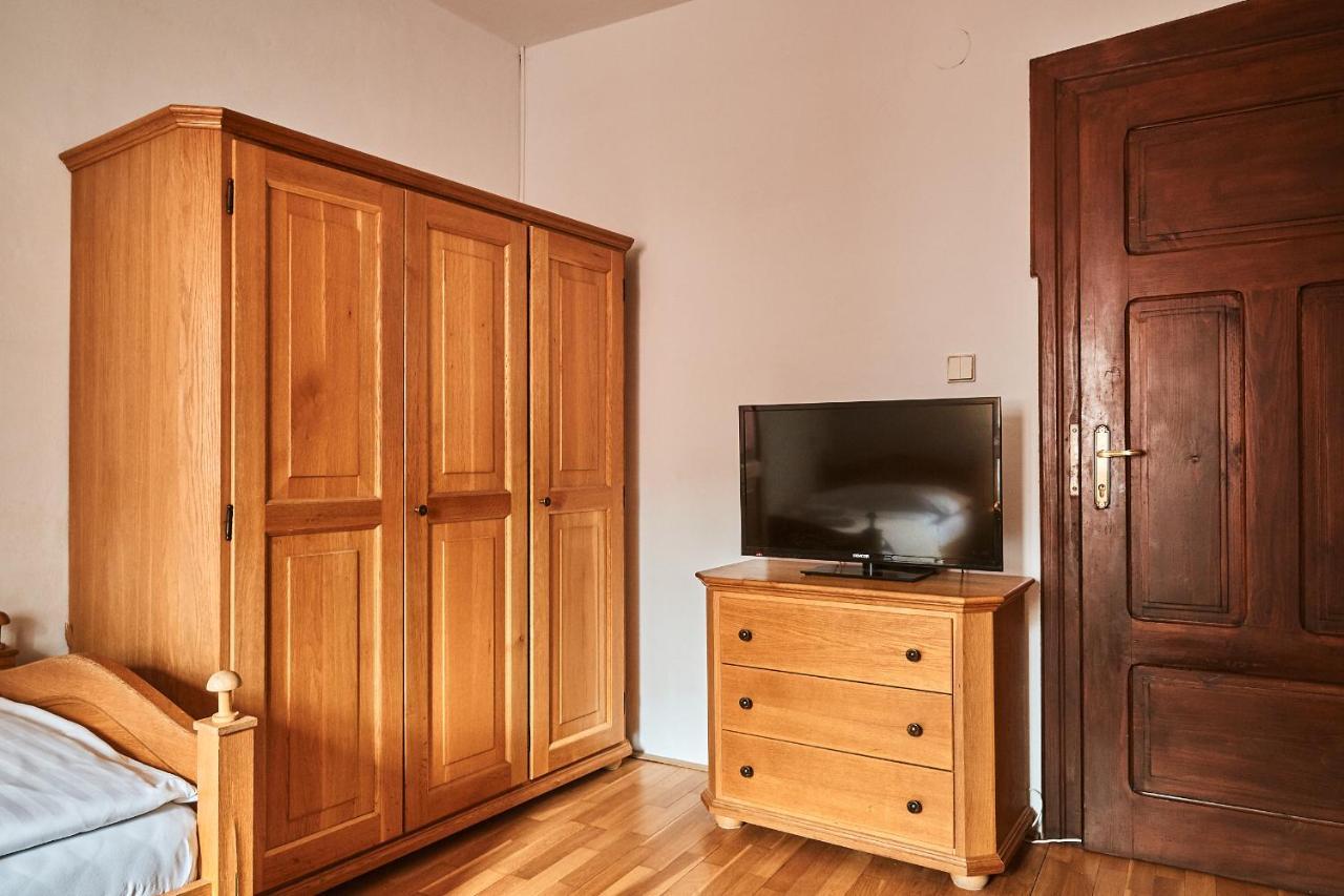 Hotel Salamander Banská Štiavnica Buitenkant foto