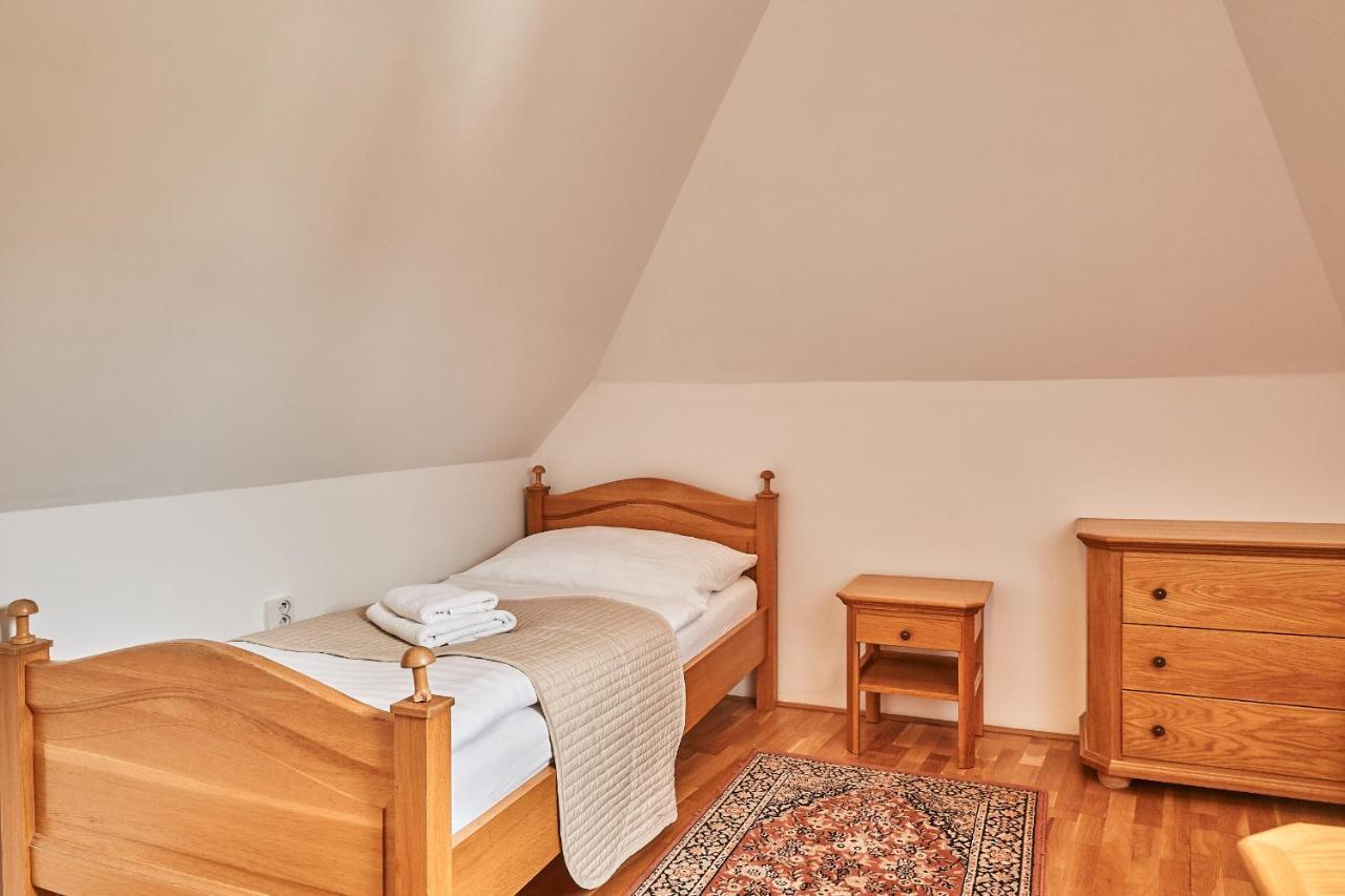 Hotel Salamander Banská Štiavnica Buitenkant foto